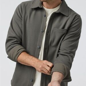 Vuori Men's Gray Shirt